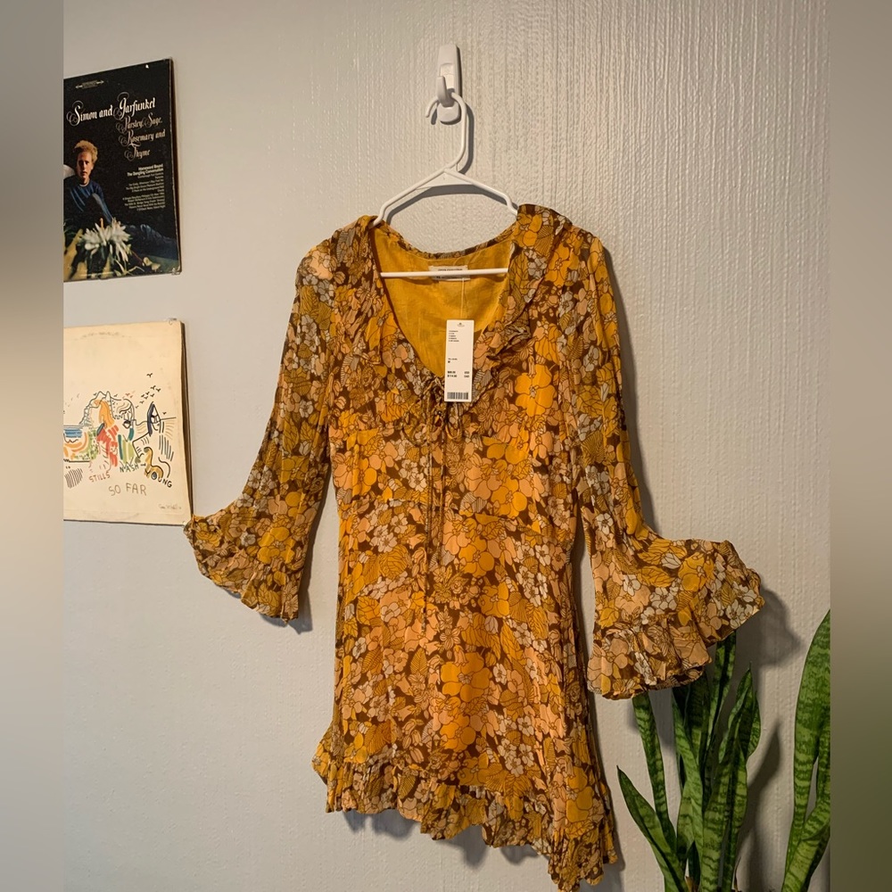 Urban Outfitters orange floral 70’s Stevie mini dress